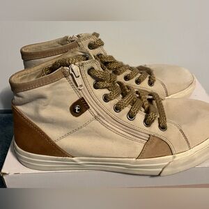 Taos Footwear Beige and Brown Ankle Boots